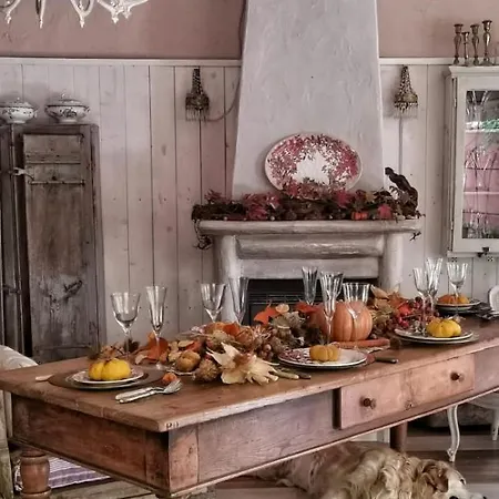 Cucuti Bed & Breakfast 4*