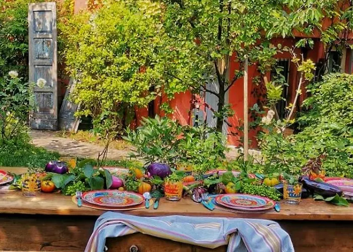 Cucuti לינה וארוחת בוקר